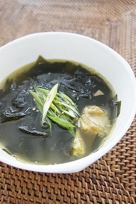 みゆき先生の簡単＆おいしい韓国料理レシピ！「わかめと鮭のスープ」 料理教室 韓国料理レシピ わかめスープ ミヨッグッミヨックッ