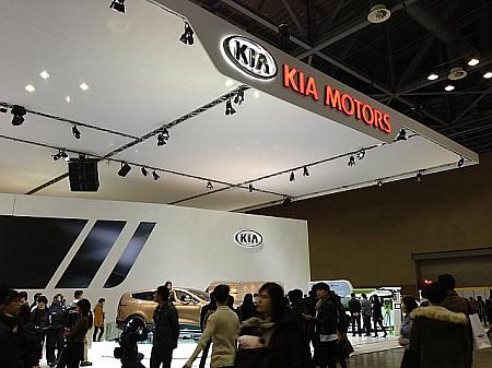 現代自動車傘下のKIAモータース。ここ数年は優秀なデザインのKシリーズが人気を博してます。