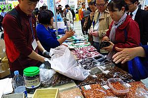 水産乾物でした～　韓国の汁物には、干しエビや干した貝などダシをとるのにいろいろ使われます。