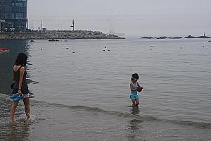 写真で見る広安里海水浴場【2013年】 海水浴 海 ビーチ 海遊び 子連れ 水遊び水着