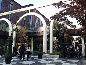 松島新都市にオープンしたテーマショッピングモールに行ってきました！ ショッピングモール アウトレット 家族連れ デートスポットオシャレな通り