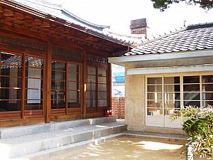 韓国風と日本の文化住宅風