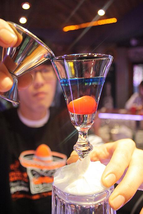 釜山の夜はカクテルショーで決まり！