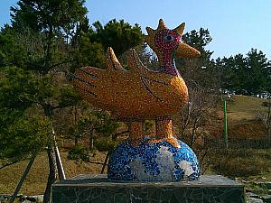 湫岩彫刻公園オブジェ