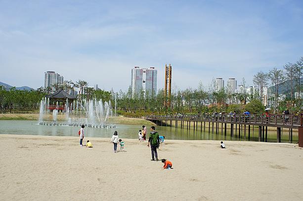 ビーチのような砂浜で日光浴を楽しんで見てはいかがですか～！