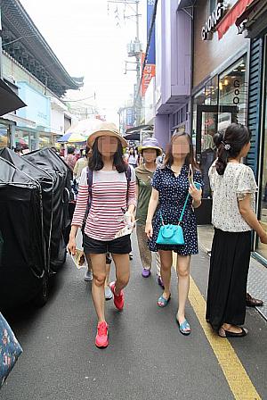 写真で見る釜山のファッションチェック！【２０１４年７月】 ２０１４年６月 釜山のファッション 南浦洞 サマーセール 釜山の流行 夏のファッション ナンポドン 国際市場 釜山の若者ショッピング