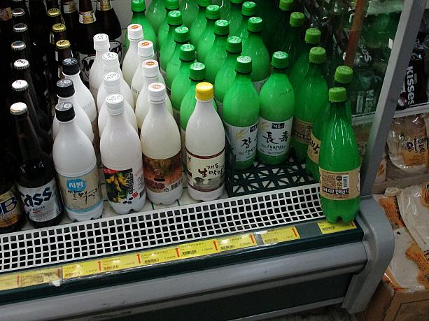 そんなジョンと相性のよいお酒がマッコリ！雨の日にはジョンやマッコリの専門店は人でい～っぱいになるんです！