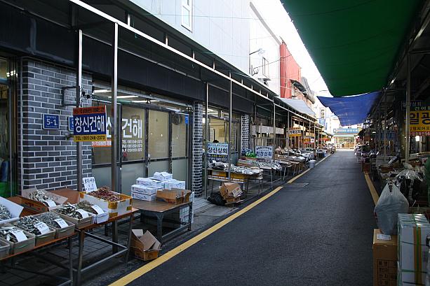 チャガルチ市場のすぐお隣にある干物市場～！歩くだけ楽しいところ！