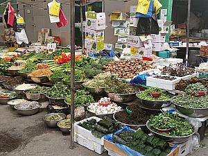 生魚や乾物、野菜から