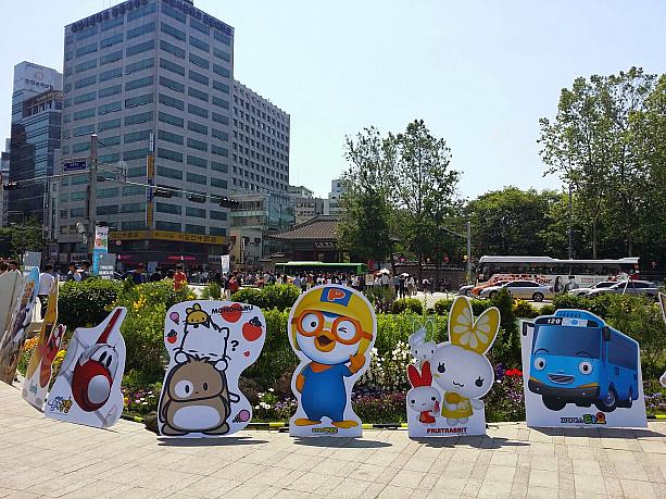 韓国の国産アニメの人気キャラが集まりました。バスでおなじみのタヨやポロロの姿が見えますね～