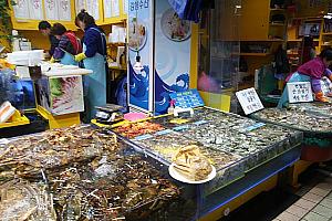 仁川総合魚市場にカニを食べに行こう！ ワタリガニ カニ 蒸し蟹 コッケ 仁川 市場 インチョン 東仁川冬のカニ