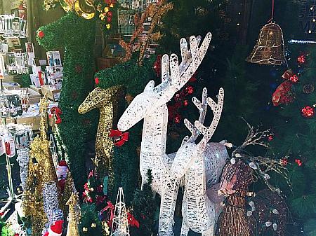 【プチクリスマス】昌信洞　文具・玩具卸売り通りのクリスマス  サンタクロース クリスマスツリー ツリー クリスマス クリスマスプレゼント プレゼント チャンシンドン おもちゃ市場 おもちゃ 子供 キッズ 子連れ 文具市場