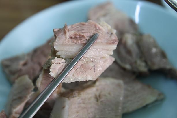 お肉を多めに食べたい方は、デジクッパッのスープと豚肉がセットのペッパンがオススメ～！