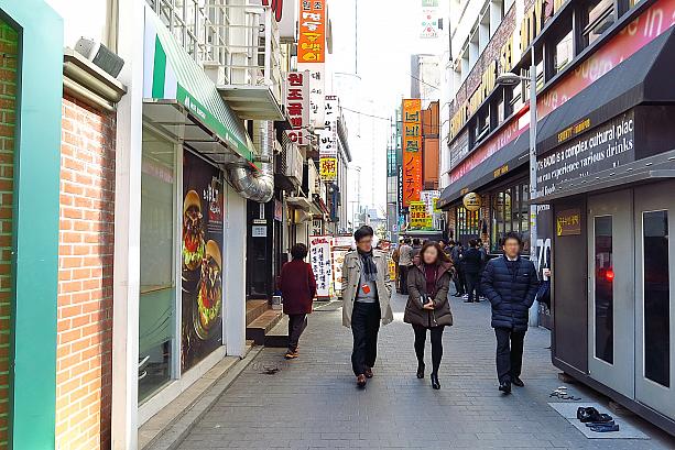 ランチには困らないくらい食べ物屋さんが多い場所だけど、中心部の観光地というだけあってお値段はちょっと高めかも。