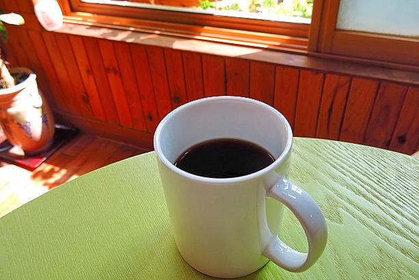 ちょっと一休み。休憩のお供はブラックデーにちなんでブラックコーヒー！