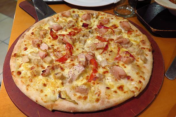 クリムチキンピザ（14,900ウォン）＠ピザハット