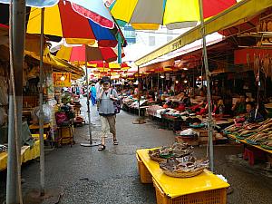 チャガルチ市場を歩く！ チャガルチ 市場 観光客 刺身お土産