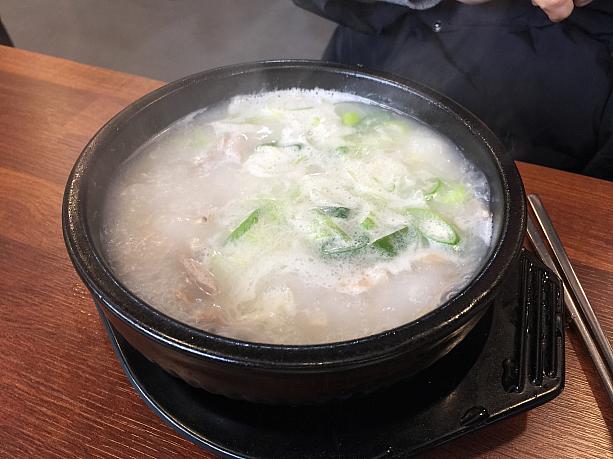釜山に来たらテジクッパッ！お腹にやさしいとんこつスープはいかがですか？