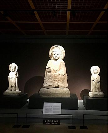 『国立慶州博物館』3仏体