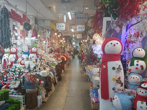 南大門市場にはクリスマスグッズを販売する場所もあります～！！