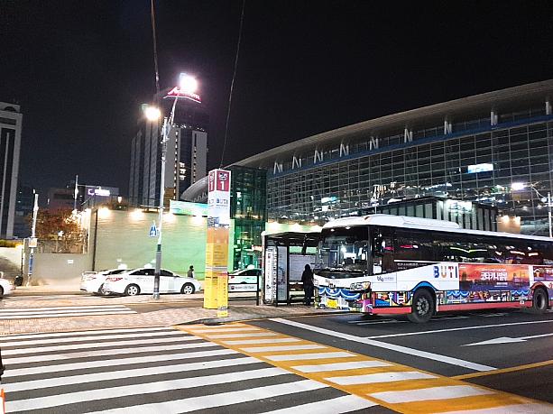 夜も釜山シティーツアーのバスは運行中～！