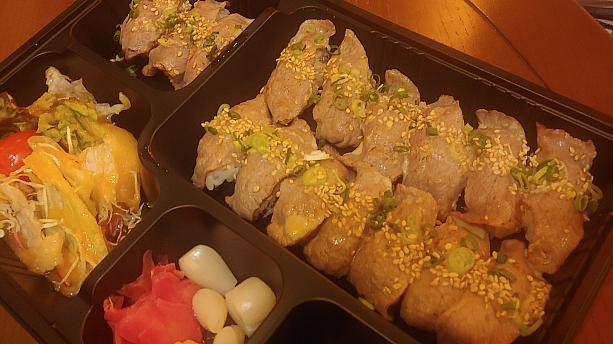 こちら韓牛のお寿司～！最近は、コロナの影響で家を出ないで、こういったテイクアウトサービスで食べる方が多いんだとか！