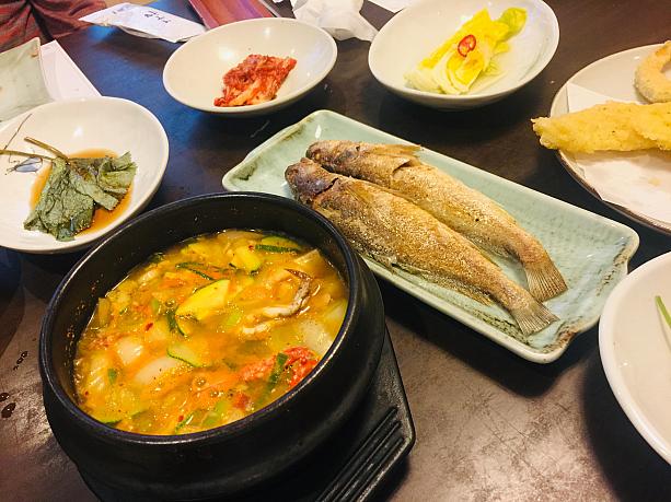 シメには韓国味噌汁や魚など。