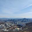 頂上まで登ると、ソウル市内を一望できますよ！！