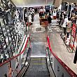 スポーツ用品のフロアは地下２階だあ～