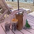 朝ごはんはビーチの横のマクドナルドとコンビニで購入。ビーチベッドに腰掛けて波音を聞きながら気楽に朝食をとります。でも、午前中から暑い！