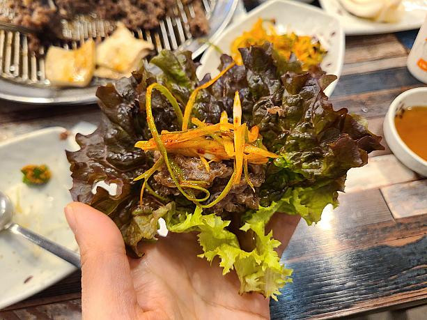 サンチュに巻いて食べましょう！