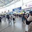韓国も夏休みシーズン！ソウル駅にはたくさんの旅行客でいっぱいです。