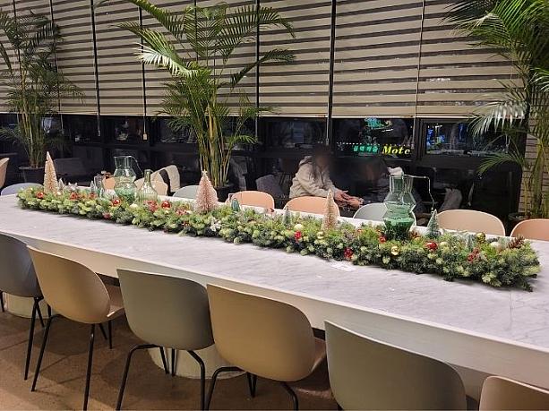 予約席のテーブルもクリスマス仕様になっていました。