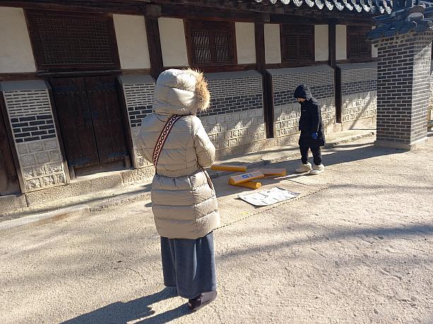 ユンノリ（韓国のすごろく風）、投壺、弓道など皆さん寒さの中楽しんでました~。
