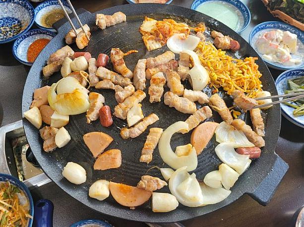 食べやすくカットして、、いただきます！
