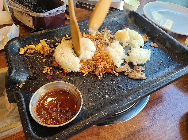 シメには焼き飯！