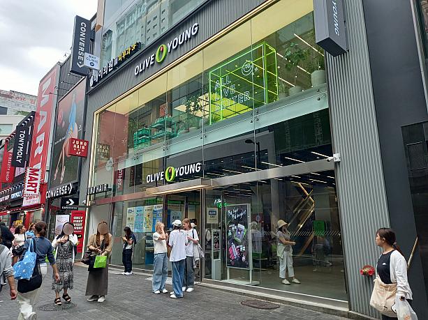 『オリーブヤング』もメイン通りに店舗オープン！