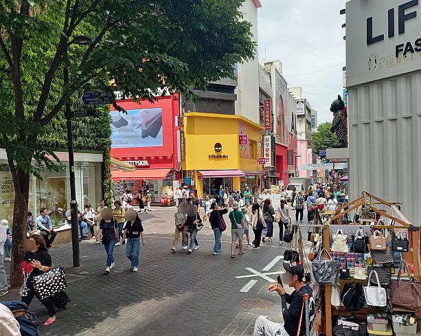 今日は明洞で新しいお店をチェック♪