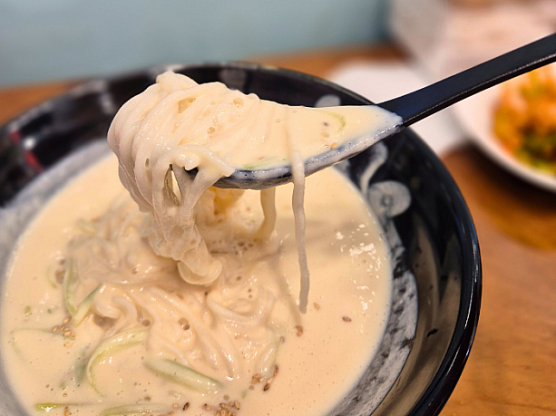 いただきます！　塩味と大豆の風味がマッチしており美味でした。キムチともよく合います。