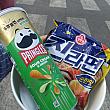 ナビはかなり行列しているコンビニでやっとラーメンとスナックをゲット！