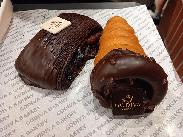 やっぱり定番のチョココロネをゲット＾＾