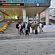 試験会場の入り口で自分の席を確認して入ります～
