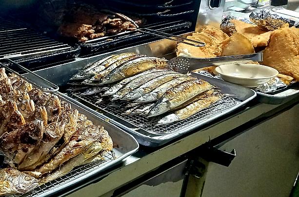焼き魚もこんがり焼けてますー。