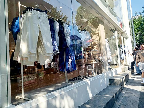 この服着てリゾートに行きたいなぁ。