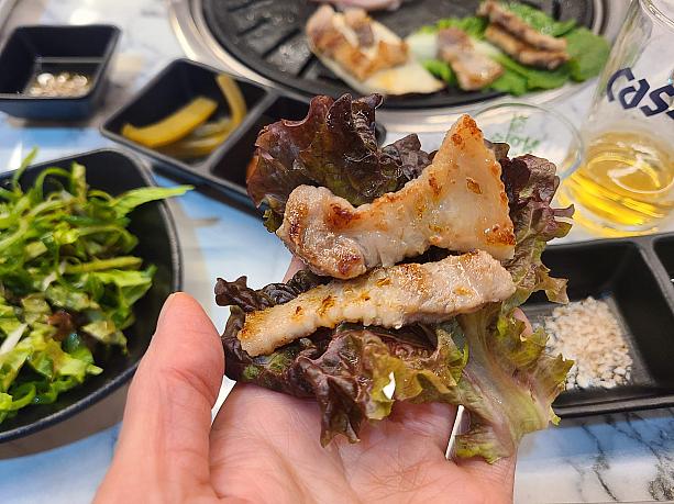 サンチュに巻いて食べましょう！