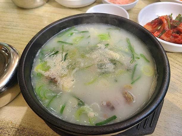 寒くなってきたら食べたくなるのが、テジクッパッ！