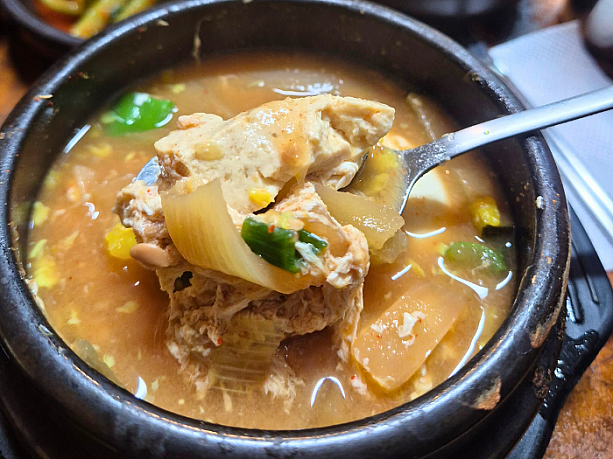 この一口で確信。“ここは当たり店”。