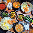 これぞ韓国の定番！心もお腹も満たす最強定食のテンジャンチゲ＆キムチチゲ。