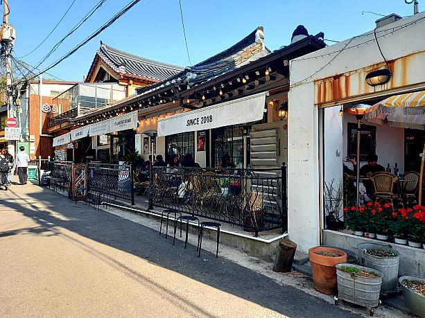 宗廟や昌徳宮、そして韓屋通りとして知られる益善洞からも近く、観光ついでに一休みや食事にもぴったり＾＾