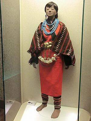 ローバ族の衣装